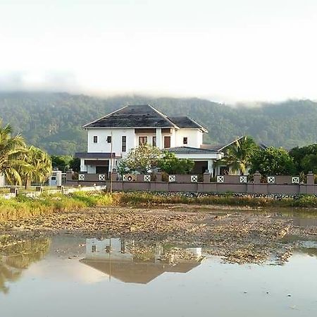 Yasmin'S Holiday Home Pantai Cenang  Buitenkant foto